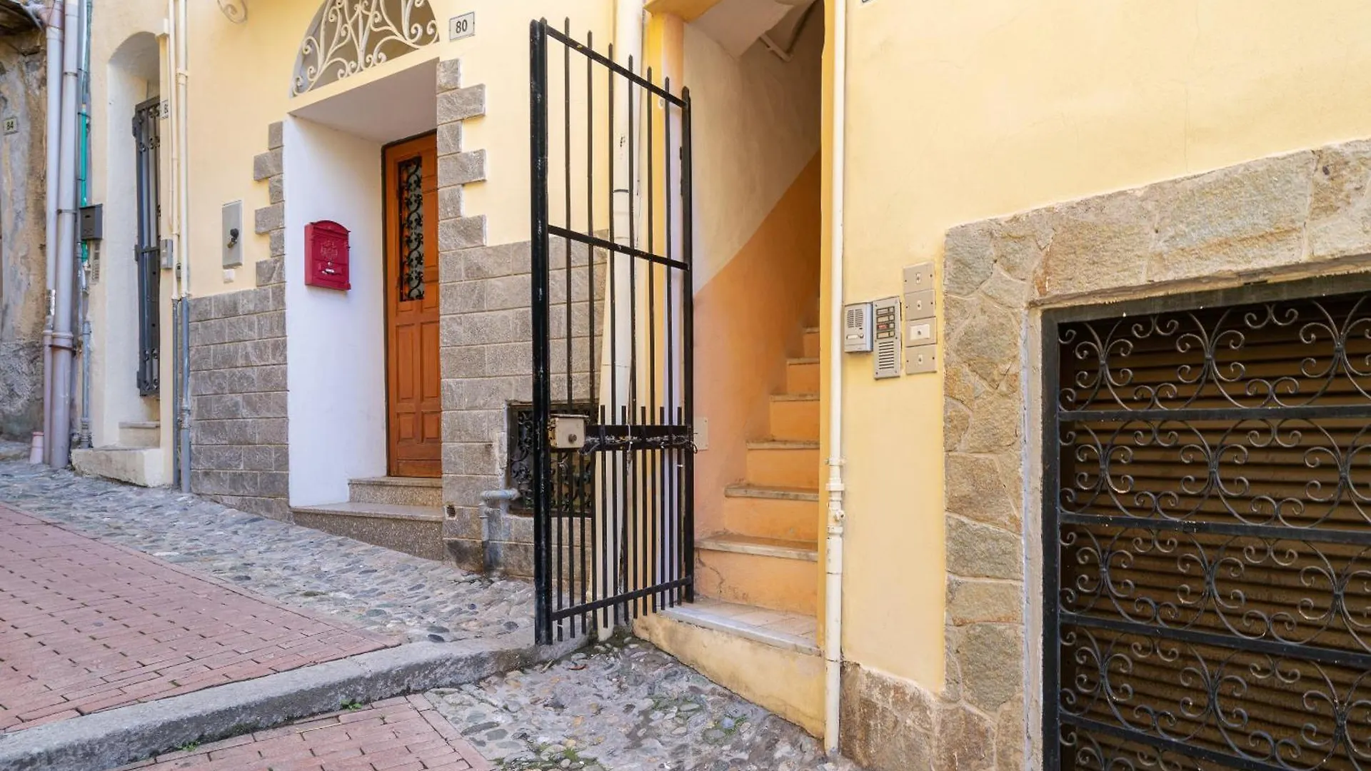Stella Marina Di Sanremo! Lovely Holiday Flat Sanremo